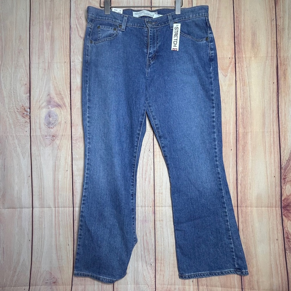 Deadstock Vintage Y2K Levi's 515 Nouveau Bootcut Jeans Women's 14S Short Stretch